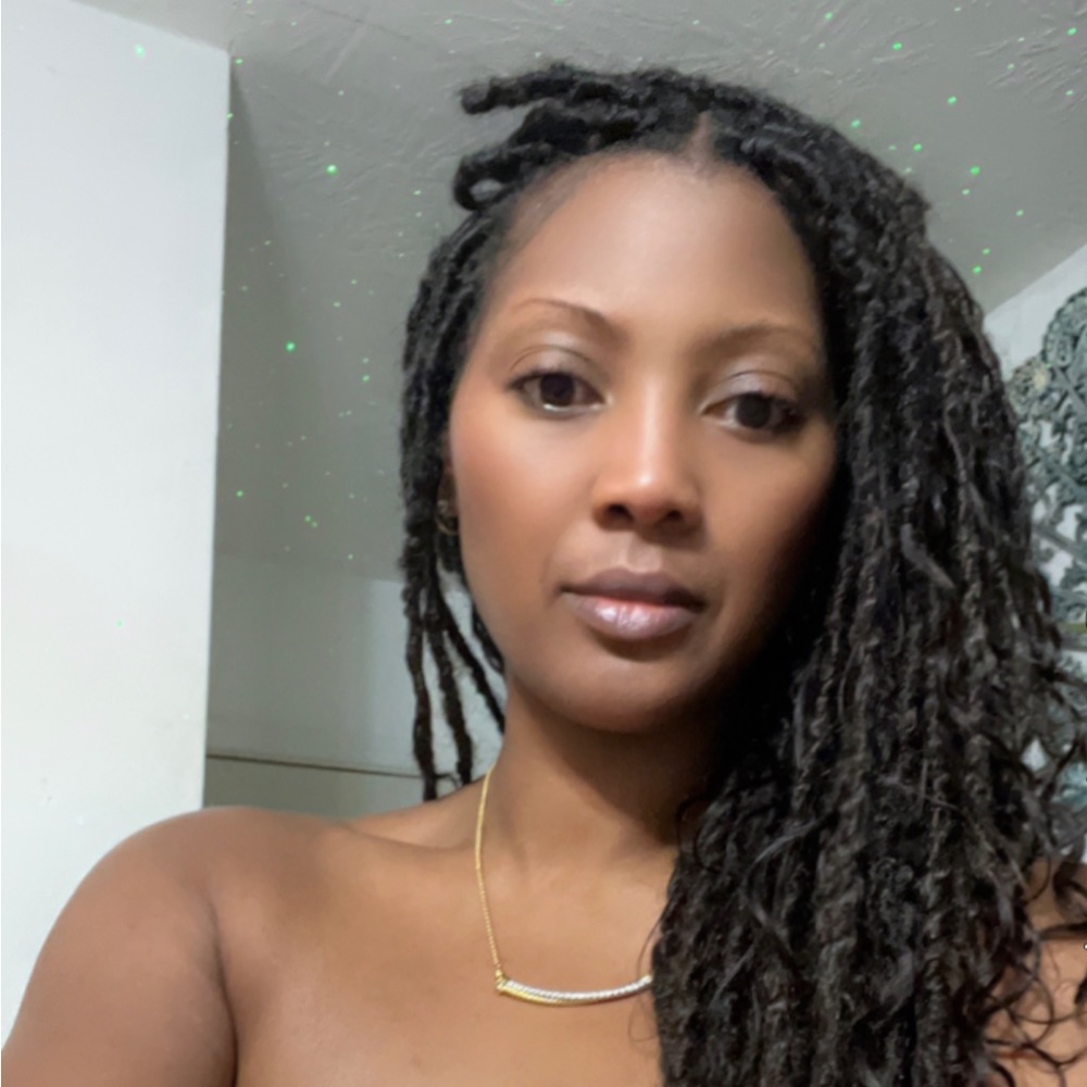 Meet your Posher, Tameka